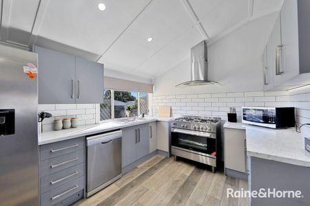 Lovely Family Home - Photo 5