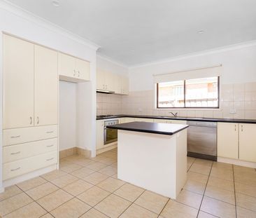 Pristine with Low Maintenance Charm - Photo 2