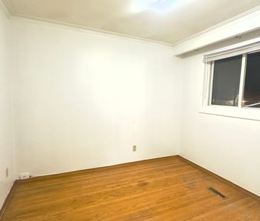 For Lease - 81 Amberjack Boulevard, Toronto, Ontario - Photo 2