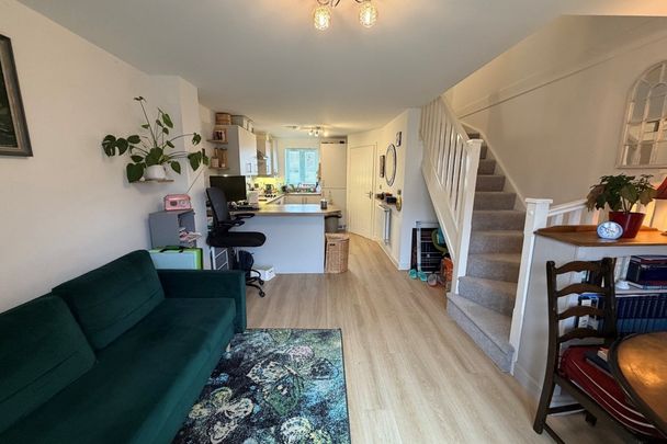 Arnold Way - Photo 1