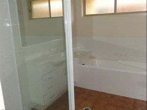 109 Harrier Drive, Burleigh Waters QLD 4220 - Photo 3