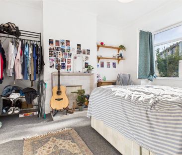 4 bedroom semi-detached house to rent - Photo 3