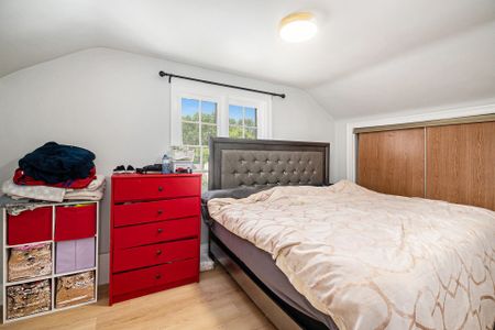 For Lease - 13 Pinehurst Avenue, West Centre Town, Ontario - Photo 5