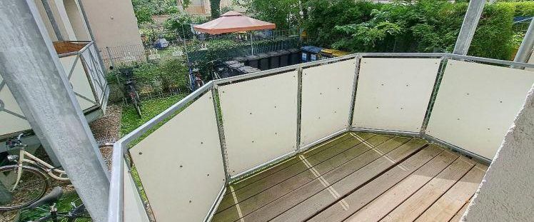 ** 2-Zimmer-Erdgeschoss-Wohnung mit Einbauküche und Balkon ** - Foto 1