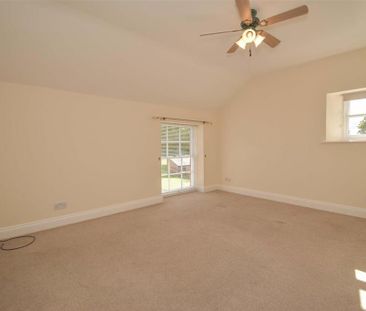 4 bedroom house to rent - Photo 3