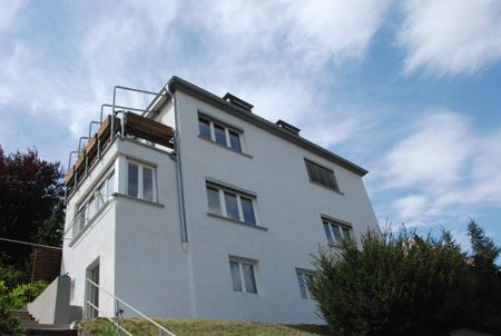 IDEAL FÜR PENDLER: Schöne, vollst. möblierte 2-Zi.-DG-Wohnung in ruhiger, bevorzugter Lage * - Foto 4