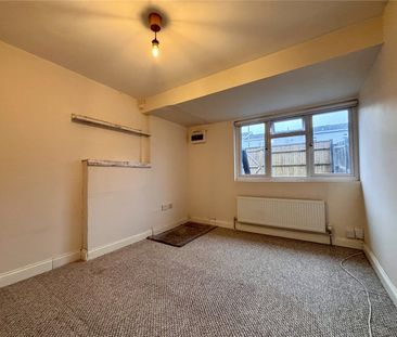 Abbey Road, Basingstoke, Hampshire, RG24 - Photo 2