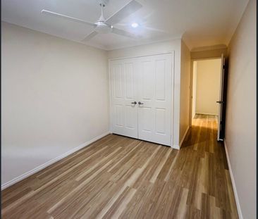 Modern 2-Bedroom Villa with Lake Views and Entertainment Area - Photo 3