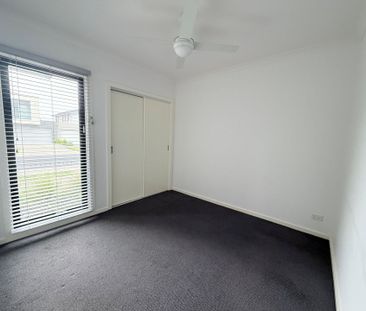 Simple Family Living in a Prime Burnside Location! - Photo 4
