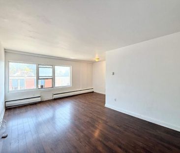 1 CH - 1 SDB - Westmount - $1,350 /mo - Photo 2