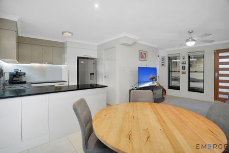 1/41 Eversley Terrace, Yeronga QLD 4104 - Townhouse For Rent | Domain - Photo 5