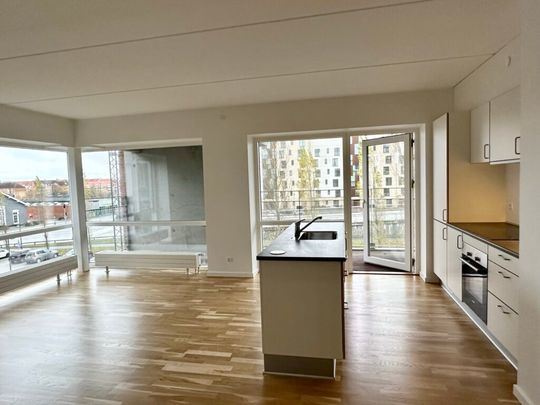 Dejlig lys 3 vær. lejlighed i nyere ejendom - Foto 1