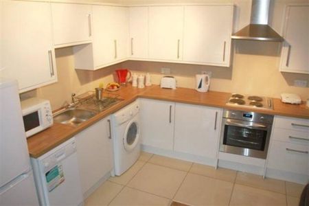 1 Bed - The Gatehouse, St Andrews Street - Photo 5