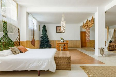 Luxury Villa for rent in Nueva Andalucia, Spain - Photo 2