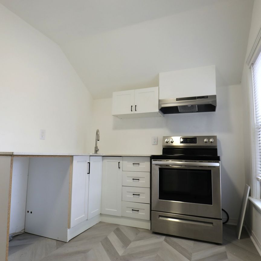 For Lease - 148 Victoria Avenue Unit# Upper level unit, Hamilton, Ontario - Photo 1