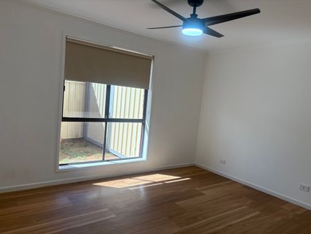 4-bedroom, 2 bathrooms plus bungalow - Photo 5