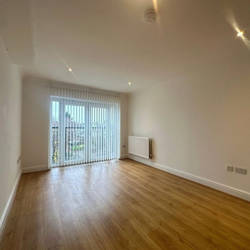 Heath Road, Twickenham, TW1 flat to rent - Photo 1