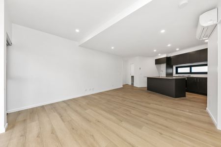 2&9/2 Howard Court, Clayton - Photo 4