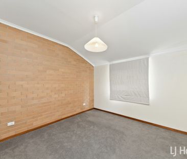 18 Howie Court, Belconnen ACT - Photo 5