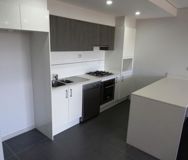 North-Facing Two-Bedroom Apartment - Photo 4