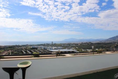 Alquiler de chalet adosado en Santa Clara - Photo 5