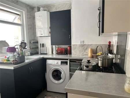 2 bedroom terraced house to rent - Photo 5