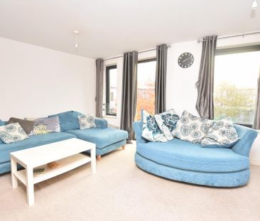 2 bedroom flat to rent - Photo 6