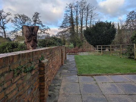 2 bedroom detached bungalow to rent - Photo 5