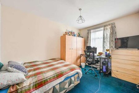 Gresham Road, Canning Town, E16 - Photo 3