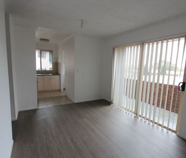 RENOVATED 3 BEDDER! - Photo 6