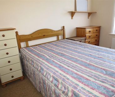 4 bedroom detached house to rent - Photo 6