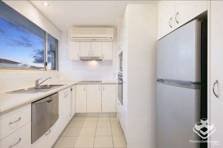 River View Living in New Farm | Modern 1-Bedroom Only $480/week - Photo 3