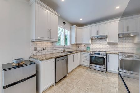 For Lease - 3234 Sharp Road, Burlington, Ontario - Photo 4