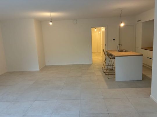 Appartement te huur - Photo 1