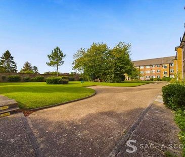 Lancaster Court, Banstead, SM7 - Photo 3