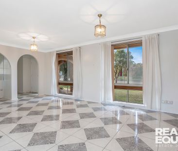 6 Balanada Avenue, Chipping Norton NSW 2170 - House For Rent | Domain - Photo 6