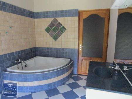 Location Maison 6 pièces 188m² PETITE ILE 97429 - Photo 2