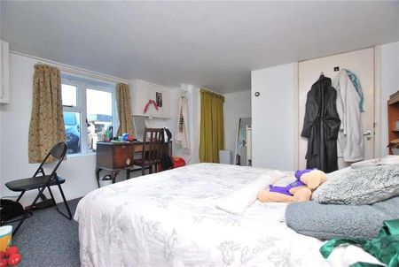 Sydenham Road, Guildford, Surrey, GU1 - Photo 5