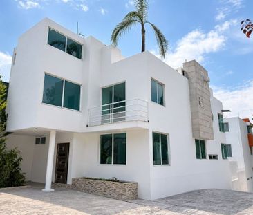 Renta Casa en Condominio en Lago de Guadalupe - Photo 1