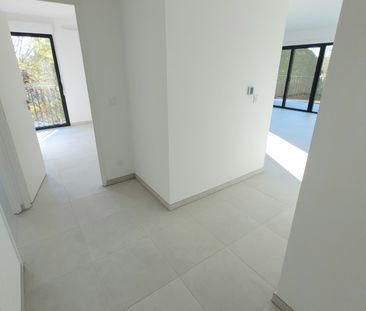 Location Appartement 3 pièces 78m² AIX EN PROVENCE 13100 - Photo 5