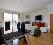 5 bedroom terraced house to rent - Photo 1