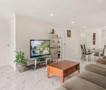 COMFORT, SPACE & CONVENIENCE IN A PRIME LOCATION !!! - Photo 5