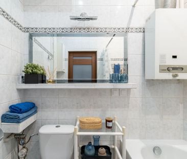komfortowe, 2 pokojowe, z widokiem na Aleję Róż 42.3 m² - Zdjęcie 1