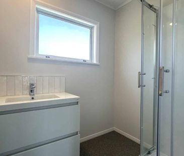 Warm 3 Bedroom Home Close to Nelson City - Photo 5