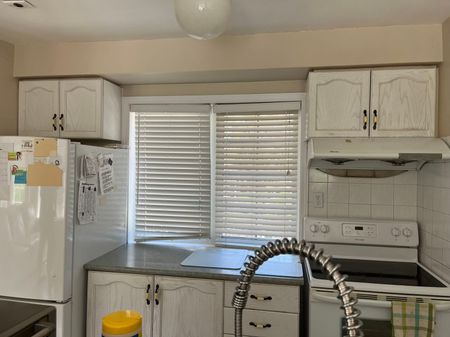 For Lease - 8 Cox Boulevard Unit# 13, Markham, Ontario - Photo 3