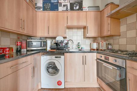 2 bedroom flat to rent - Photo 5