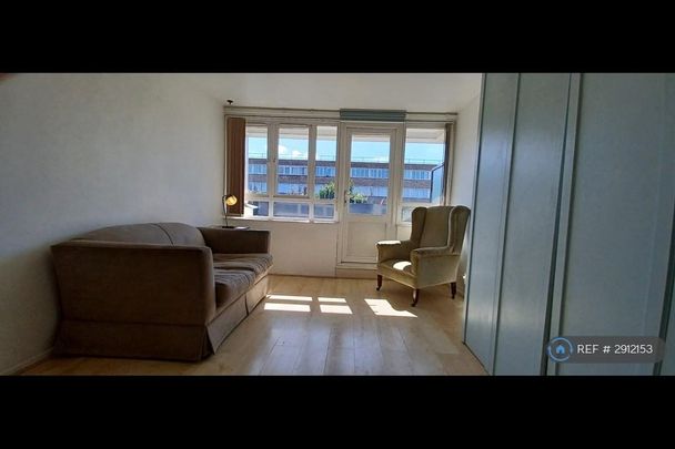 3 bedroom maisonette to rent - Photo 1