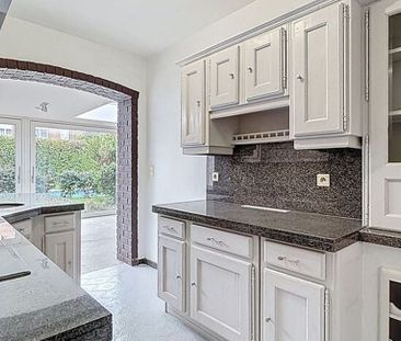 Woning te huur in Moeskroen voor € 1.200 met 4 slaapkamers - Photo 3