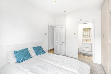 Furness Road, London, SW6 - Photo 4