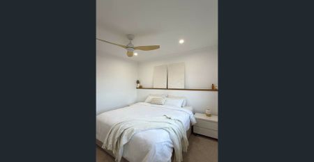 Charming 3 Bedroom Duplex - Photo 2